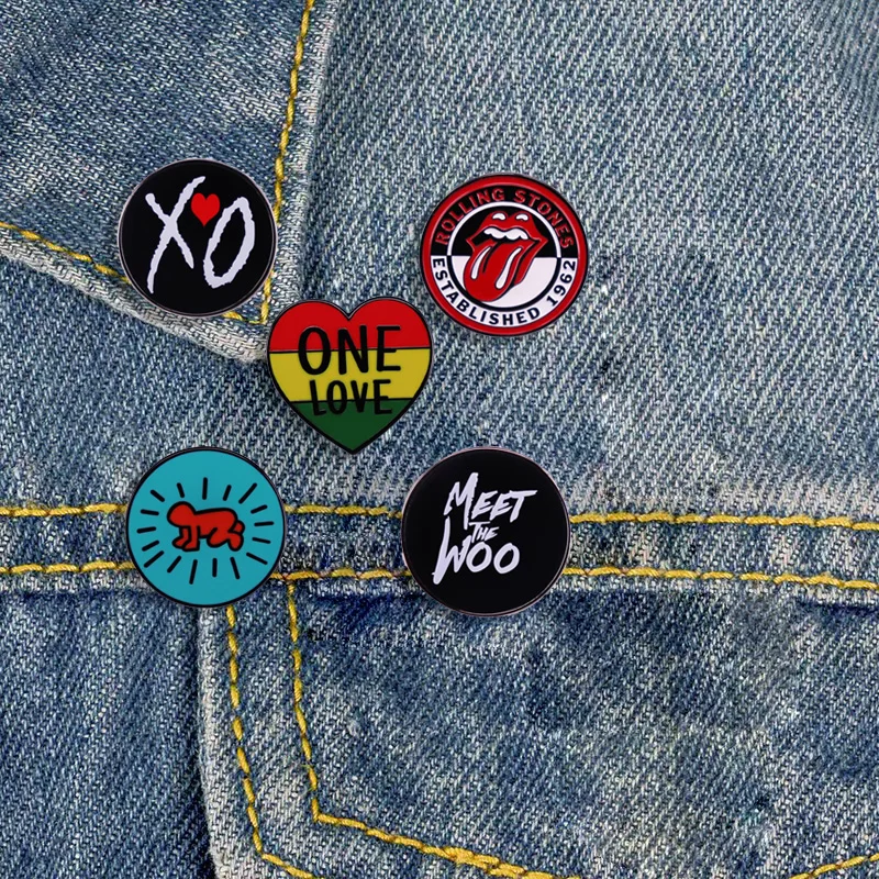 High Quality Rock Band Metal Pin Creative Music Album Record Singer Brooch Punk Badge Send Friends Fan Medal Jewelry Gift