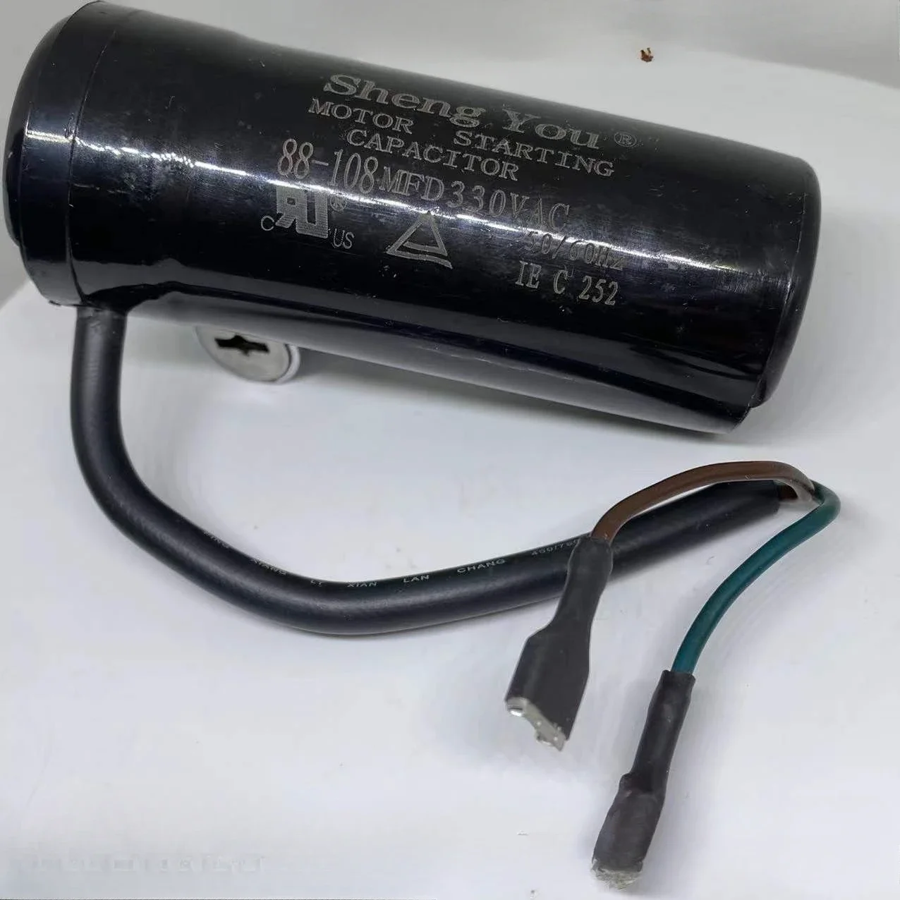 Starting capacitor CD60 330V 88-108UF of compressor of refrigerator freezer display cabinet