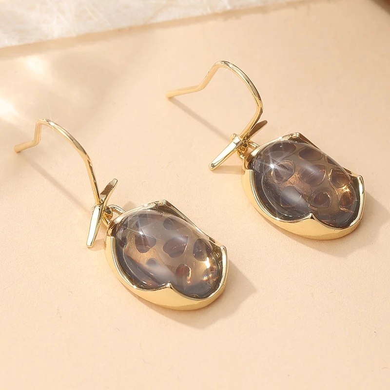 Exquisite ovale graue Steinanhänger-Ohrringe, klassische Vintage-Ohrringe in goldfarbenem Metall mit geometrischer Form für Damen.