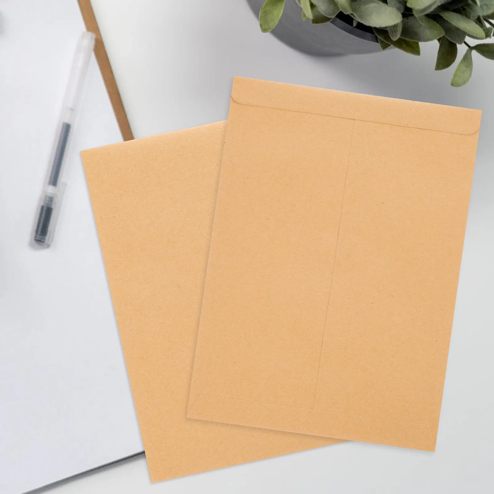 50Pcs Blank Kraft Paper Envelopes Versatile Light Duty for Stationery Storage Envelope for Letters Photo Cards Coin Packaging