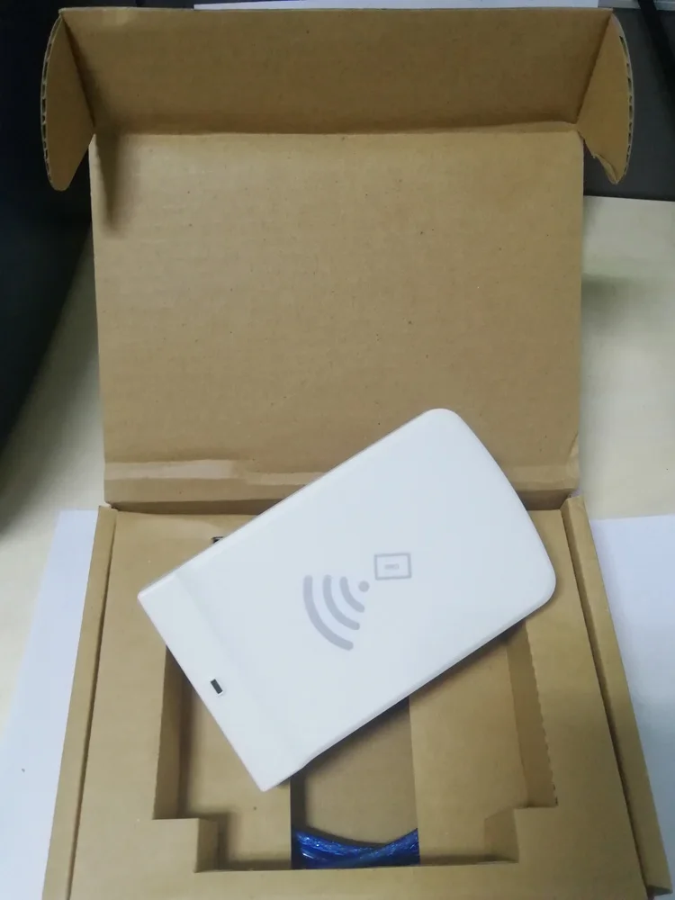 Lector de tarjetas RFID de corto alcance con distancia de lectura de 1-50cm para control de acceso de puerta y sistema de tiempo de asistencia