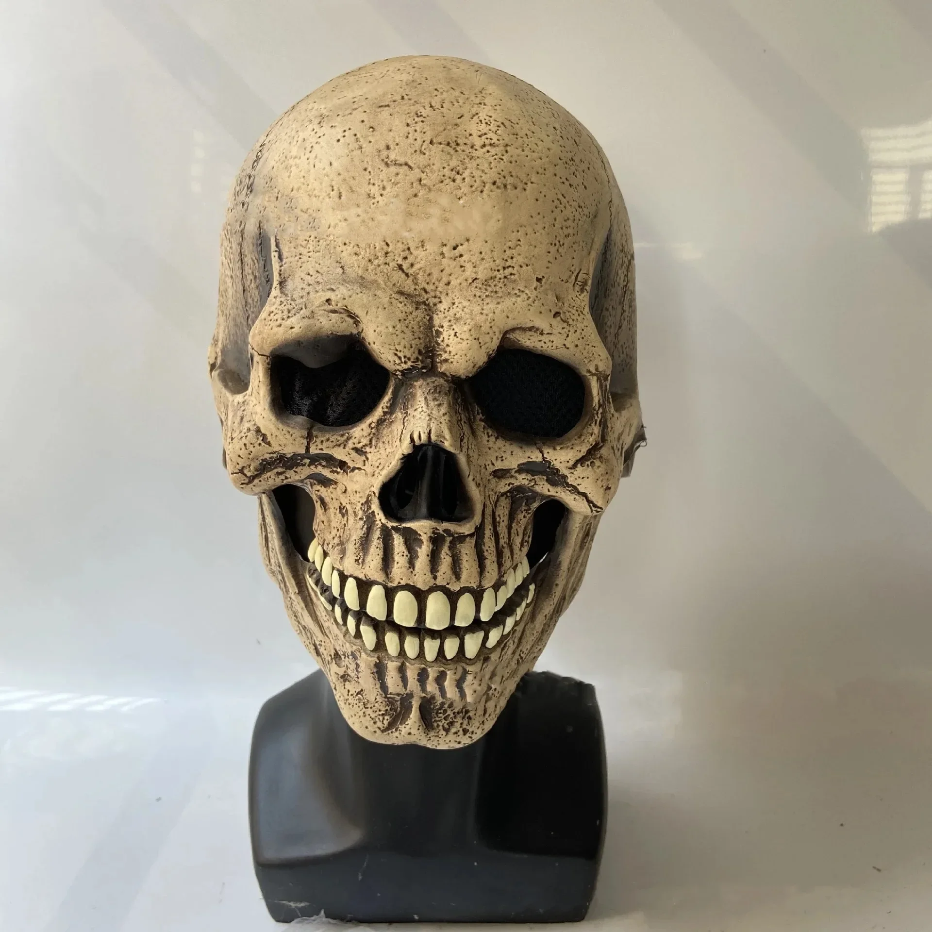 Halloween Latex Mask Skull Mask Horror Decoration Full Head Helmet Movable Jaw Masque Gifts Party Costume Exorcist scary mask