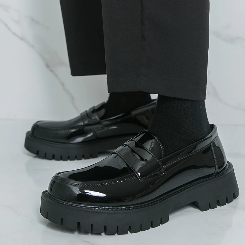 

Men's Plus Size British-Korean Style Burnished Leather Loafers - Platform Thick-Soled Slip-On Casual Trendy Shoes