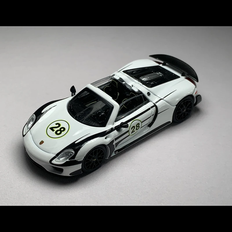 TH 1/64 918 Spyder GT SHOW 2026 Alloy Car Static Die Cast Vehicles