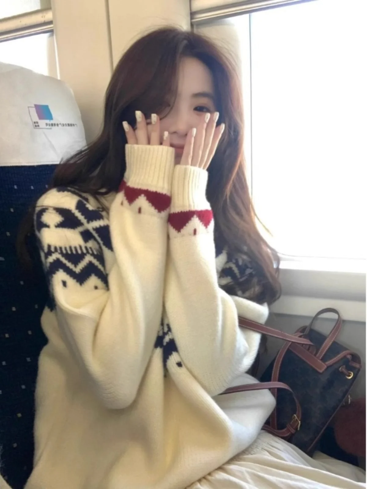 เสื้อไหมพรมถักทรงหลวมสำหรับผู้หญิง ฤดูใบไม้ผลิ ฤดูใบไม้ร่วง ปีใหม่ แขนยาว สไตล์ลำลอง เหมาะสำหรับใส่ไปทำงาน ฤดูหนาว