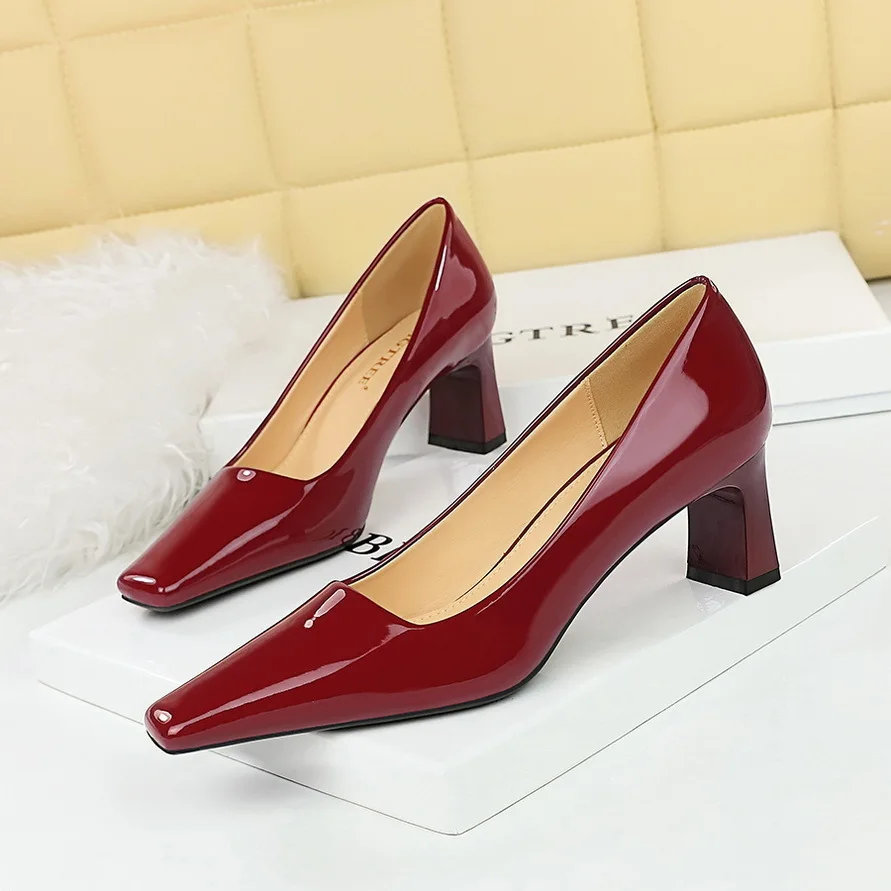 Fashionable Style Minimalist High Thick Heels Shallow Mouth Square Head Shiny Lacquer Leather Commuter Versatile Women Shoes