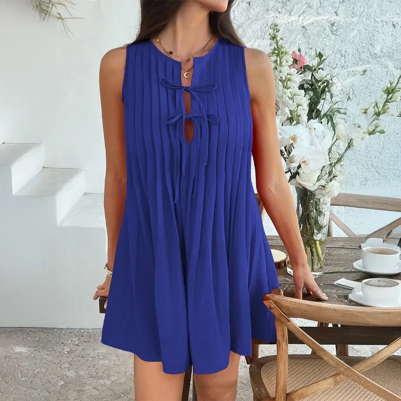 Vestito estivo plissettato da donna estivo 2025 - Mini abito solido senza maniche, completo casual per le vacanze al mare