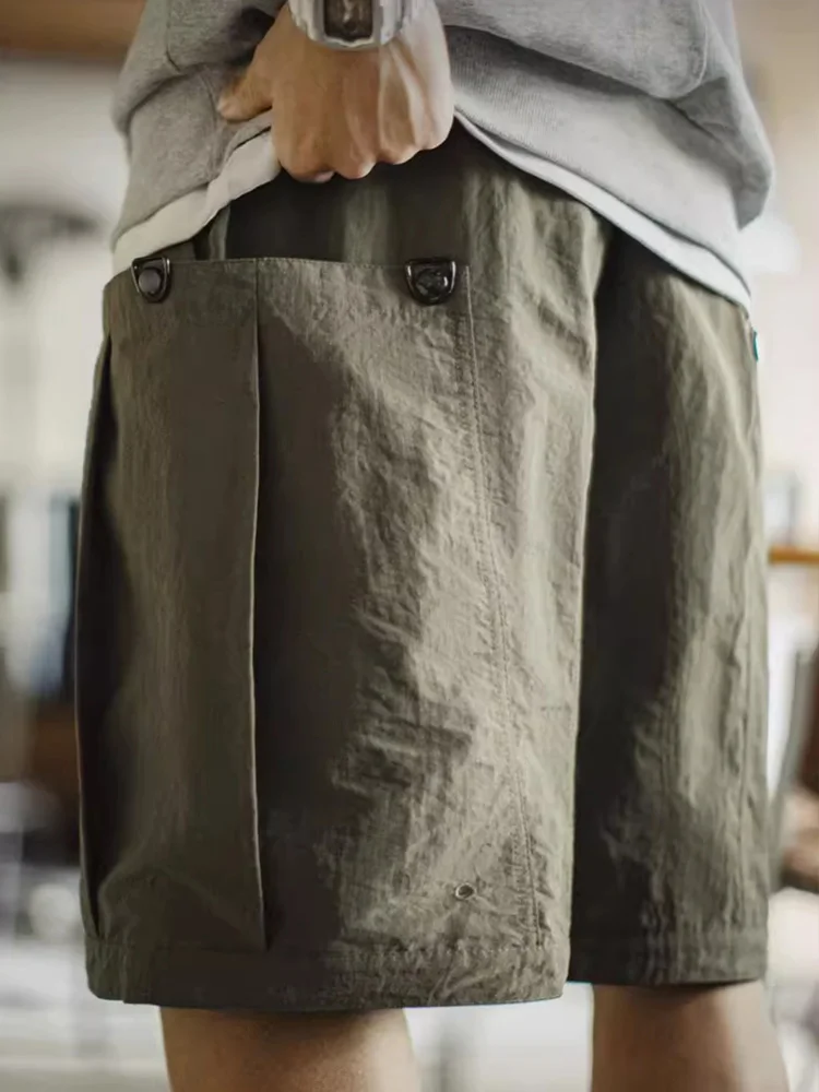 

Maden American Retro Style Green Shorts Five-Quarter Straight Leg Thin Cotton Youth Casual Summer Trousers Pocket Detail...