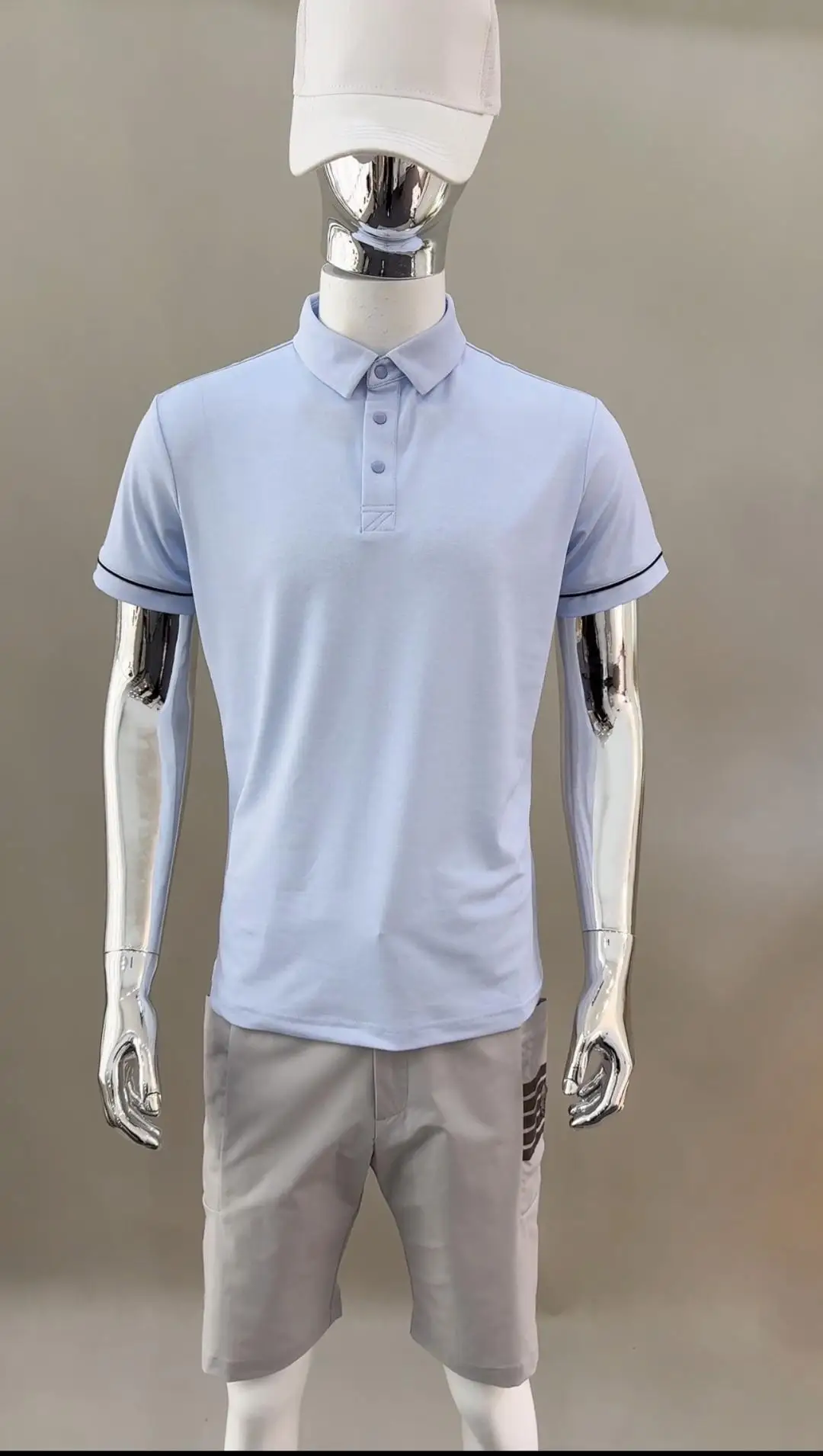 Men's Slim-Fit Golf Shirt with a Collar and Short Sleeves—Flattering and Versatile