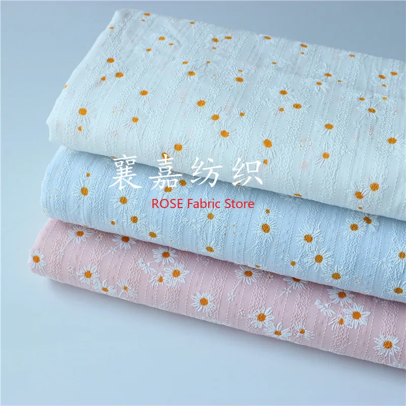 Tessuto jacquard con stampa margherita in cotone texture Per abiti, top, copritavolo, design di costumi, cucito di accessori per capelli, abiti estivi