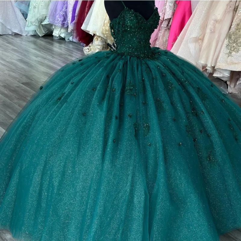 Emerald Green Shiny Sexy Spaghetti Strap Quinceanera Dress Ball Gown Sleeveless 3D Flowers Beading Corset Vestido De 15 Anos