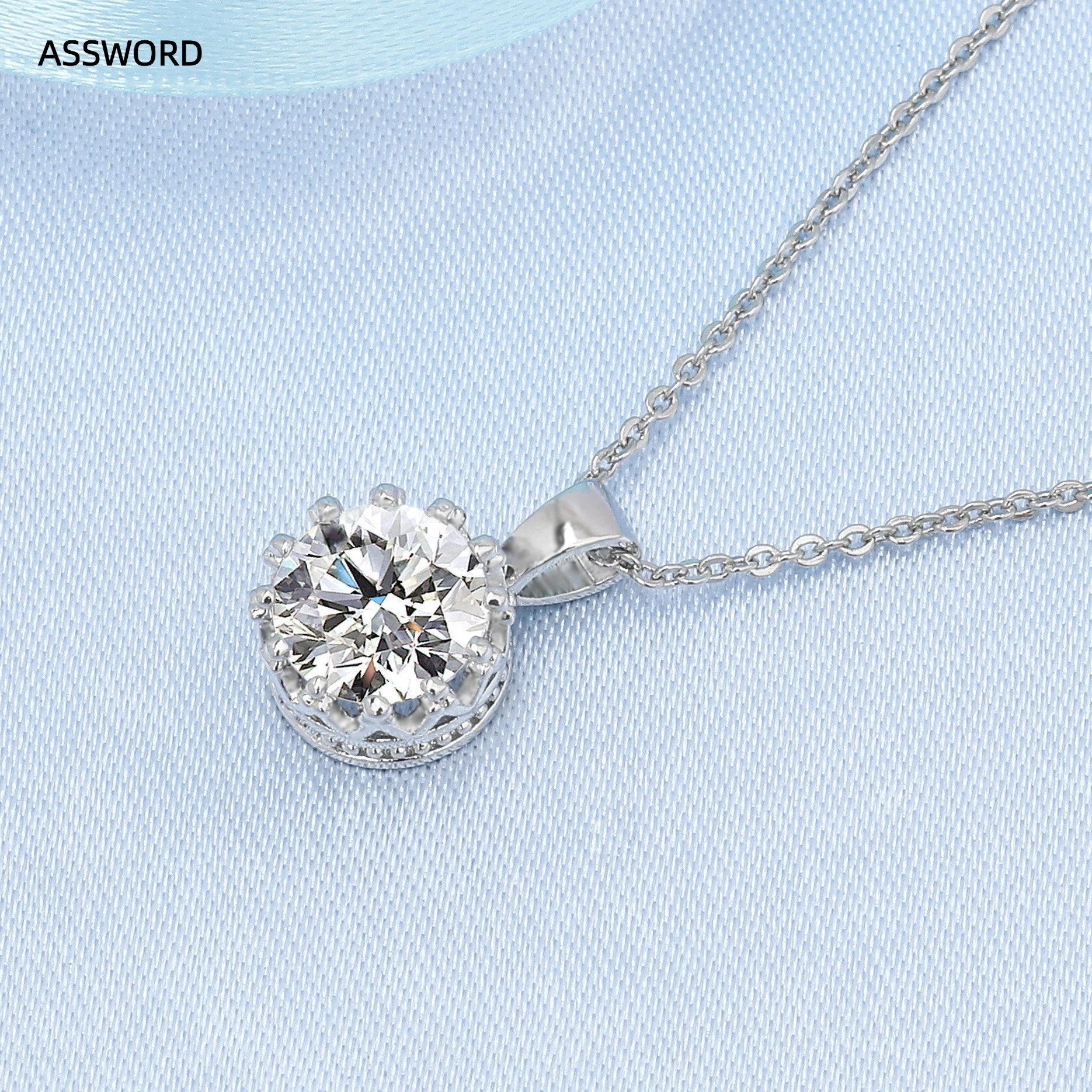 925 Sterling Silver Round Halo CZ Pendant Necklace Women Vintage Crown Design Sparkling Diamond Necklace Wedding Jewelry Gift