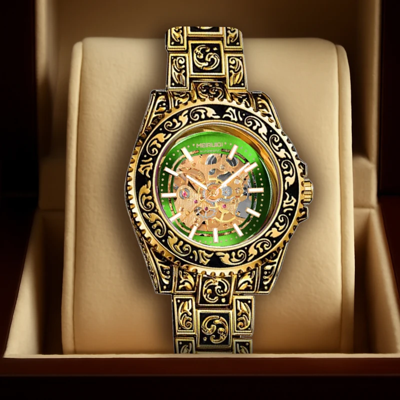A men's green dial with no numerical bar scale gear dial displaying gorgeous business and leisure mechanical watch