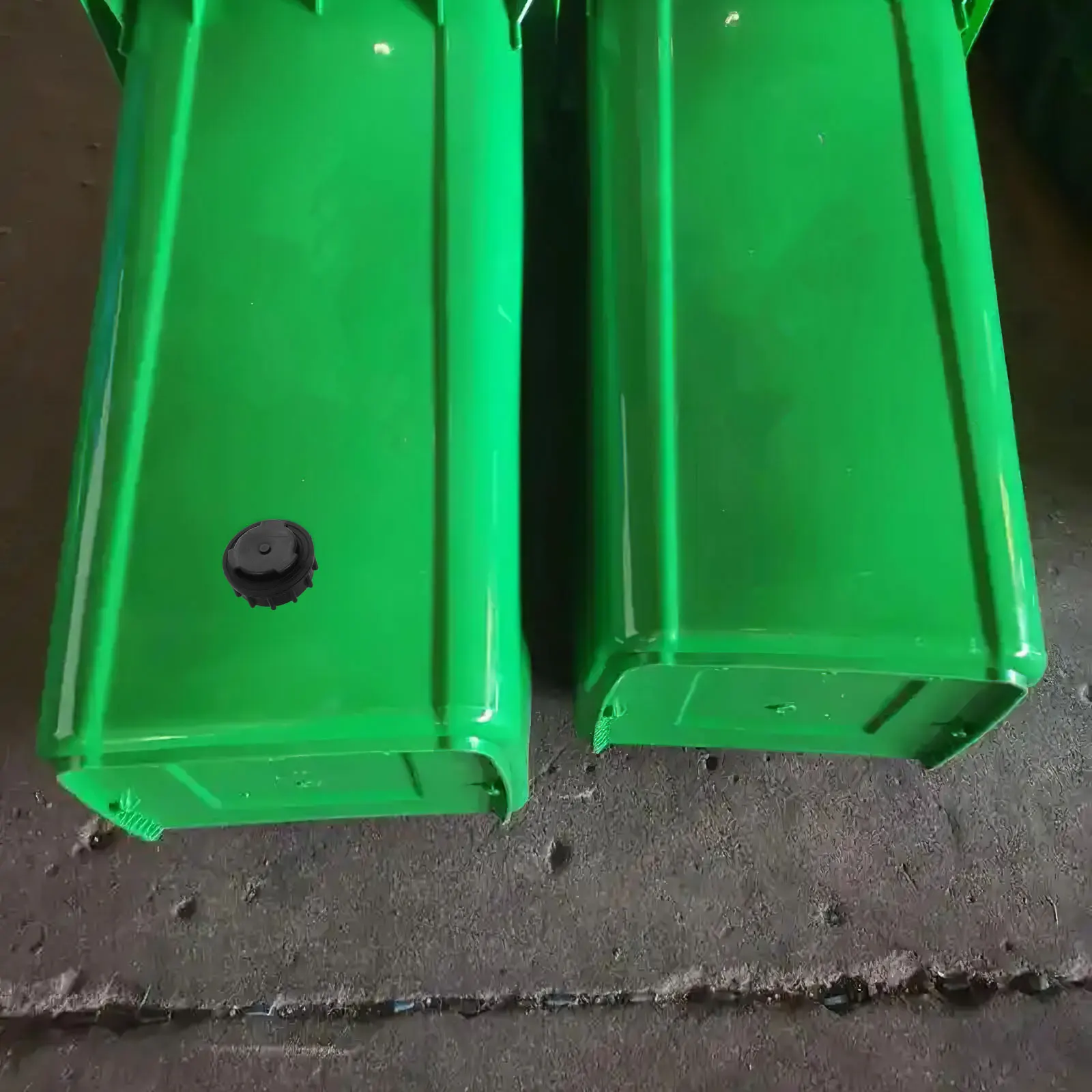 

Universal Trash Can Stopper 660L Leak Proof Drain Plug for Outdoor Garbage Bin Bottom Hole Seal Compatible garbage disposal