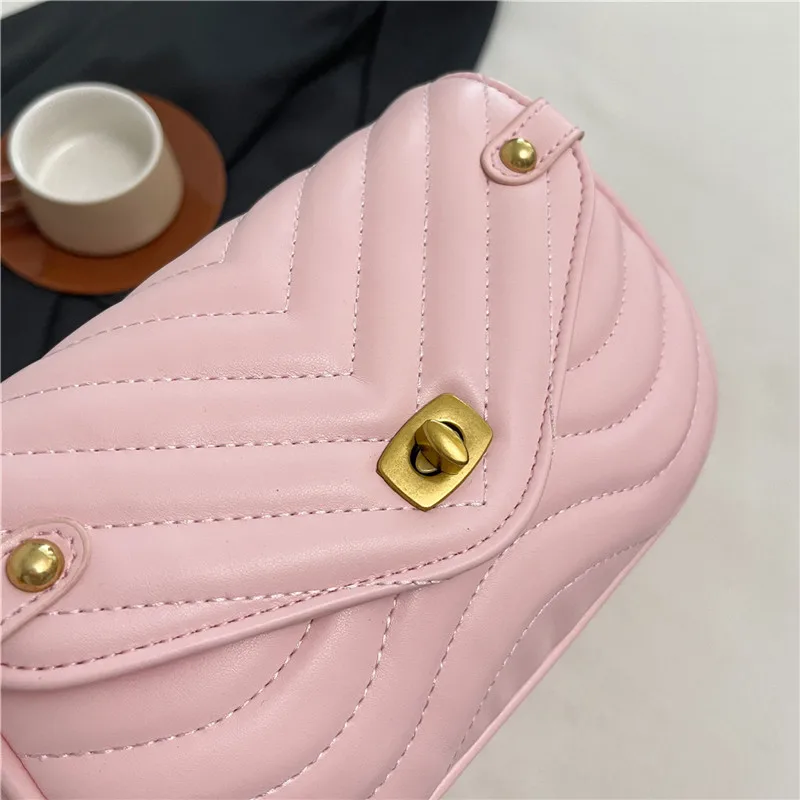 Chic Style Crossbody Bags For Women Embroidery Threads Chain Shoulder Bag Flap Shape Messenger Bag 2025 Designer Handbags Luxury