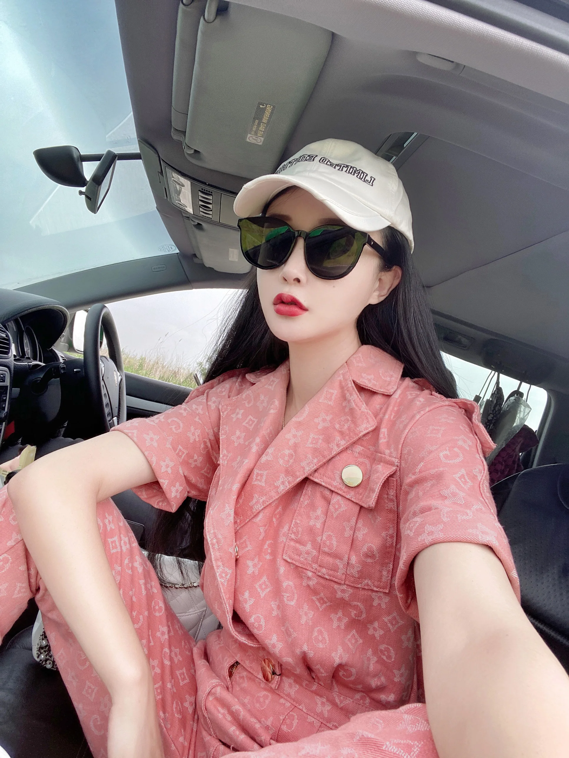 

Розовый джинсовый комбинезон женский с высокой талией, стройнящий, модный комплект, новинка осень-зима, брендовый, для онлайн-магазина