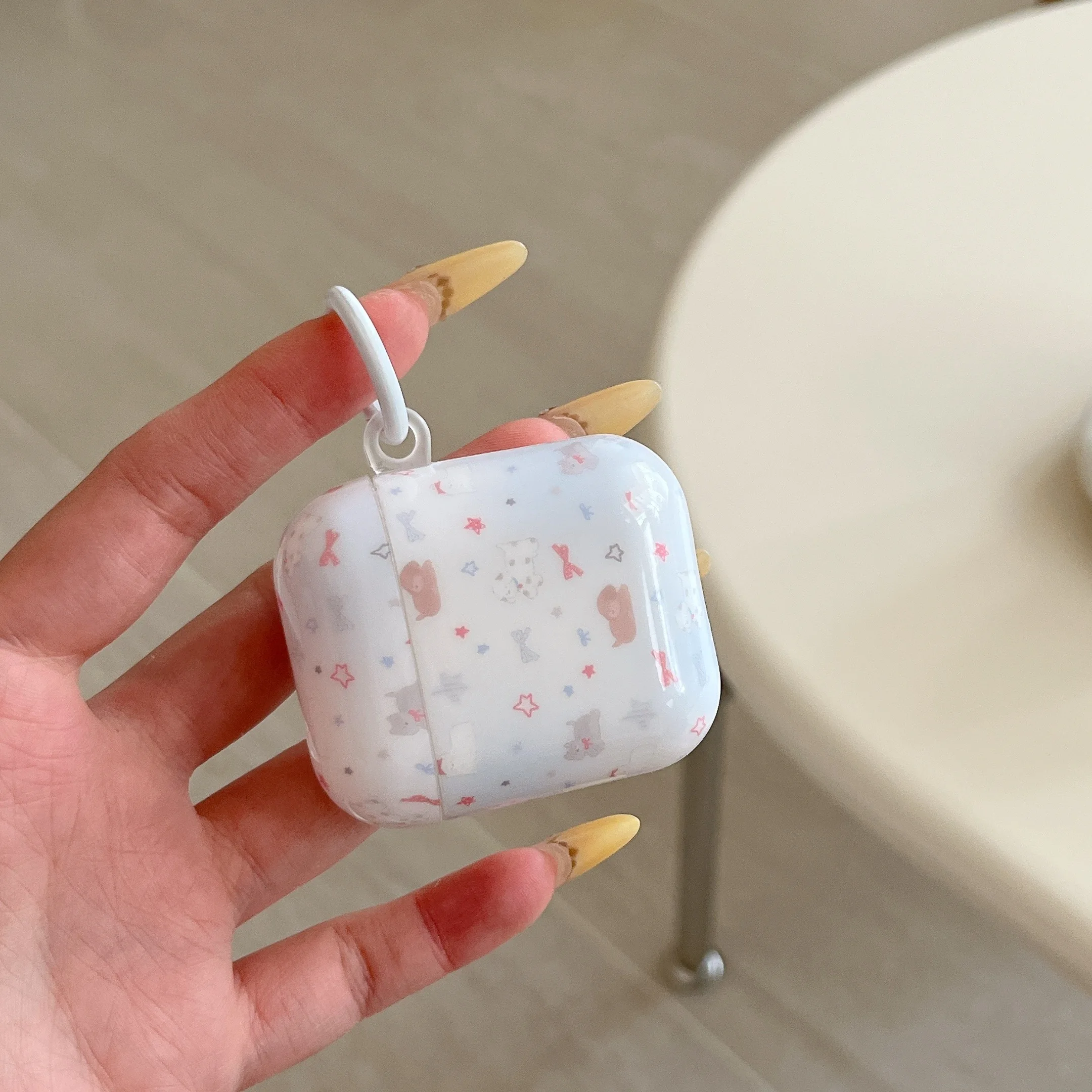 เคสป้องกันแรงกระแทกสำหรับ AirPods 1 2 3 4 Pro ลายจุดสีฟ้าอ่อน พร้อมโบว์ผีเสื้อและดาว ผิวมันเงา