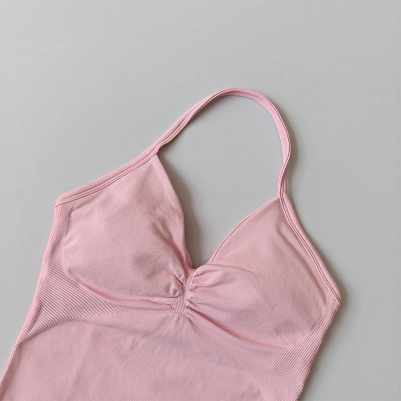 Lange, trägerlose, nahtlose Yoga-Tanktops mit gerafftem Rücken, ärmellose Fitness-Shirts mit integriertem BH, Sportbekleidung. – Detail 20