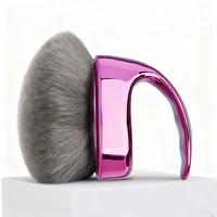 1 pinceau Kabuki pour le corps, idéal pour estomper et diffuser le maquillage, pinceau pour l’application d’un autobronzant et de fond de teint, produit végan, non testé sur les animaux. 2