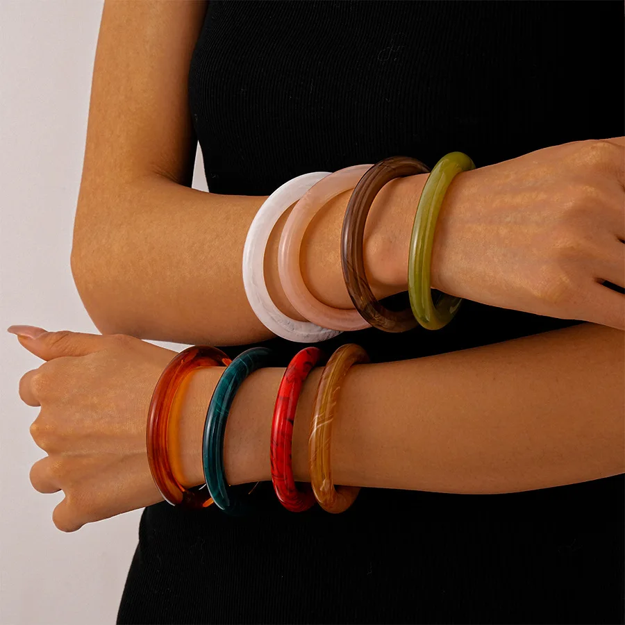 Fashion Red Green Pink White Acrylic Open Bracelet for Women Geometric Round Circle Stackable Bracelet 2025 Wrist Jewelry Gift