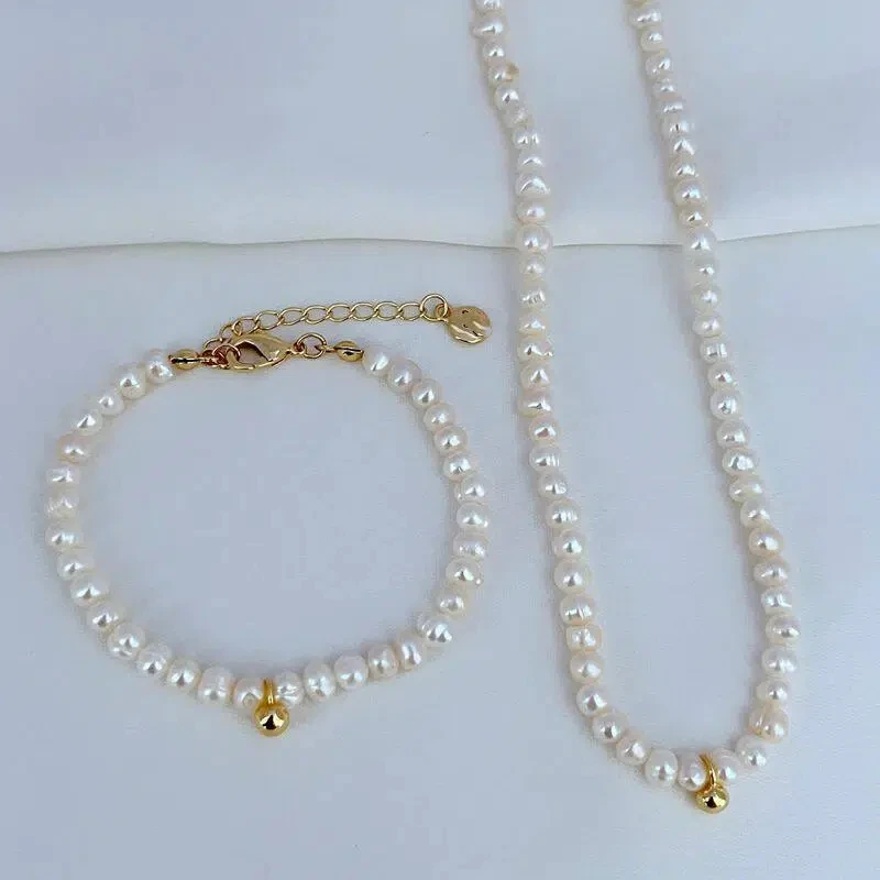 

2026 Spring Summer Classic Fashion Light Luxury Style Simple Elegant Lady Style Freshwater Pearl Exquisite Necklace Bracelet