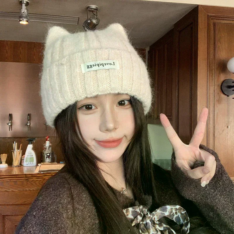 Berretti lavorati a maglia con orecchie di gatto 1PC, graziosi cappelli di lana caldi invernali per le donne, copricapo di moda in stile coreano