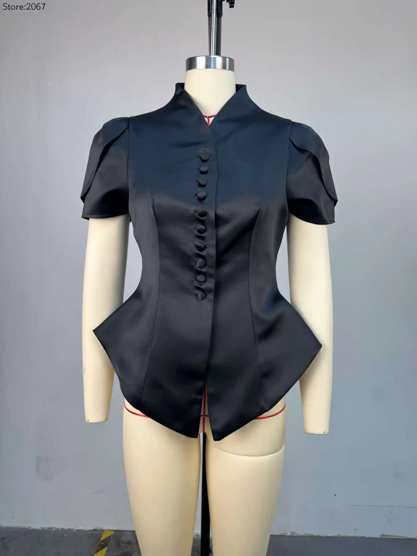 Elegant Women's Solid Coat Sleek Stand Collar Short-Sleeved Button-Front Jacket 2026 Summer New Arrival Refined Socialite Style