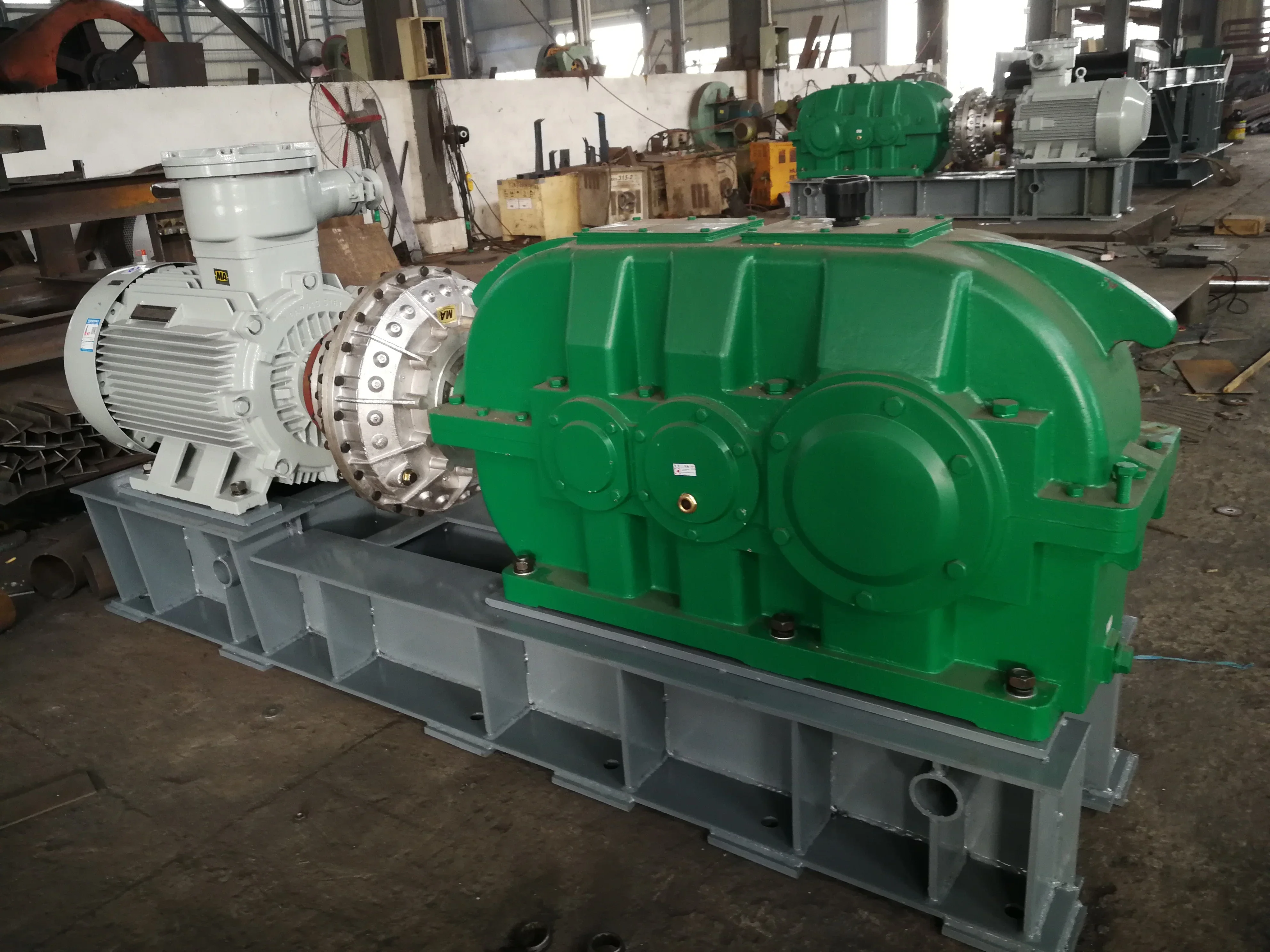 Material handling equipment, parts belt conveyor drives