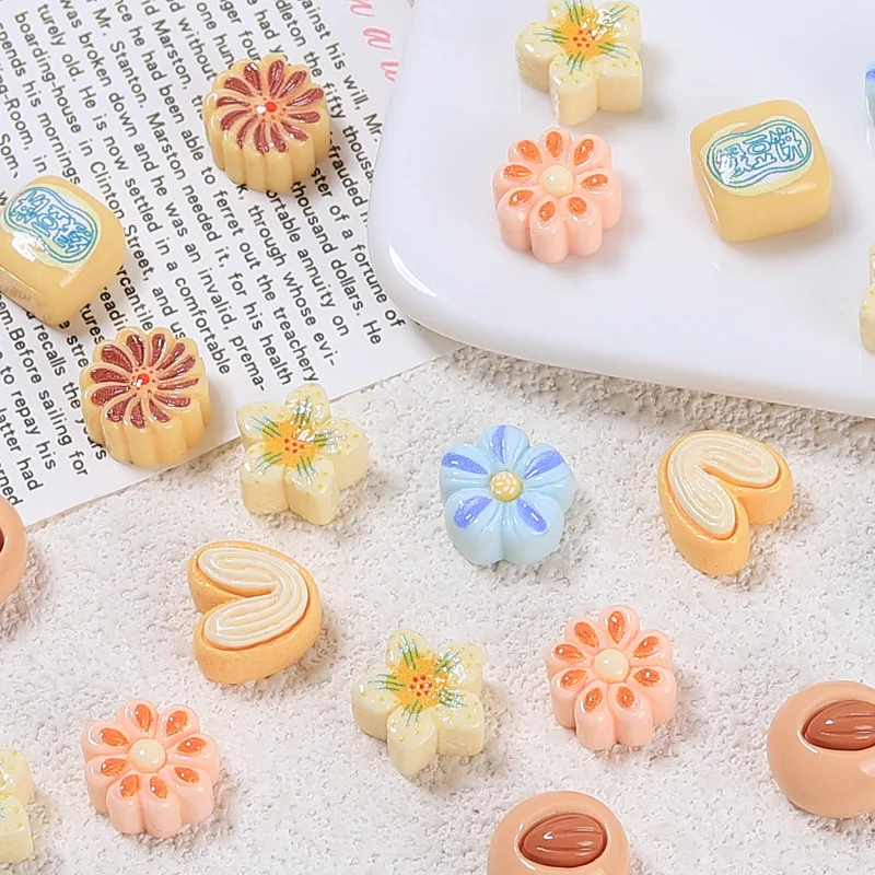 10pcs/lot Resin Bread Donuts Cute Desserts Flatback Cabochons Scrapbooking For Phone Decoration Crafts DIY Dollhouse Accessories