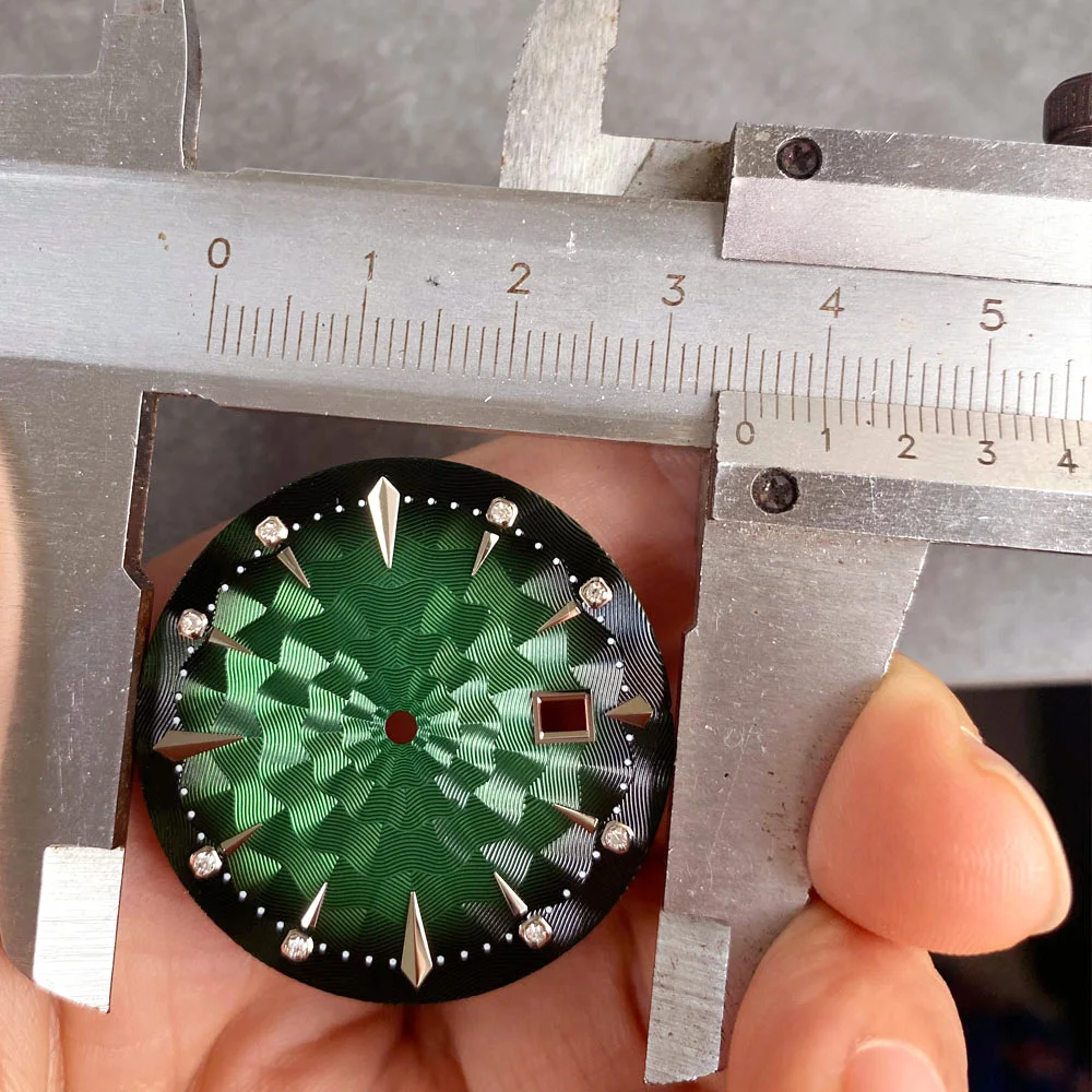 جديد رائع Mod ساعة الطلب وجوه 35 مللي متر الملونة موضة الماس بطلب ل NH35 NH36 NH38 قطع غيار الساعات الأوتوماتيكية