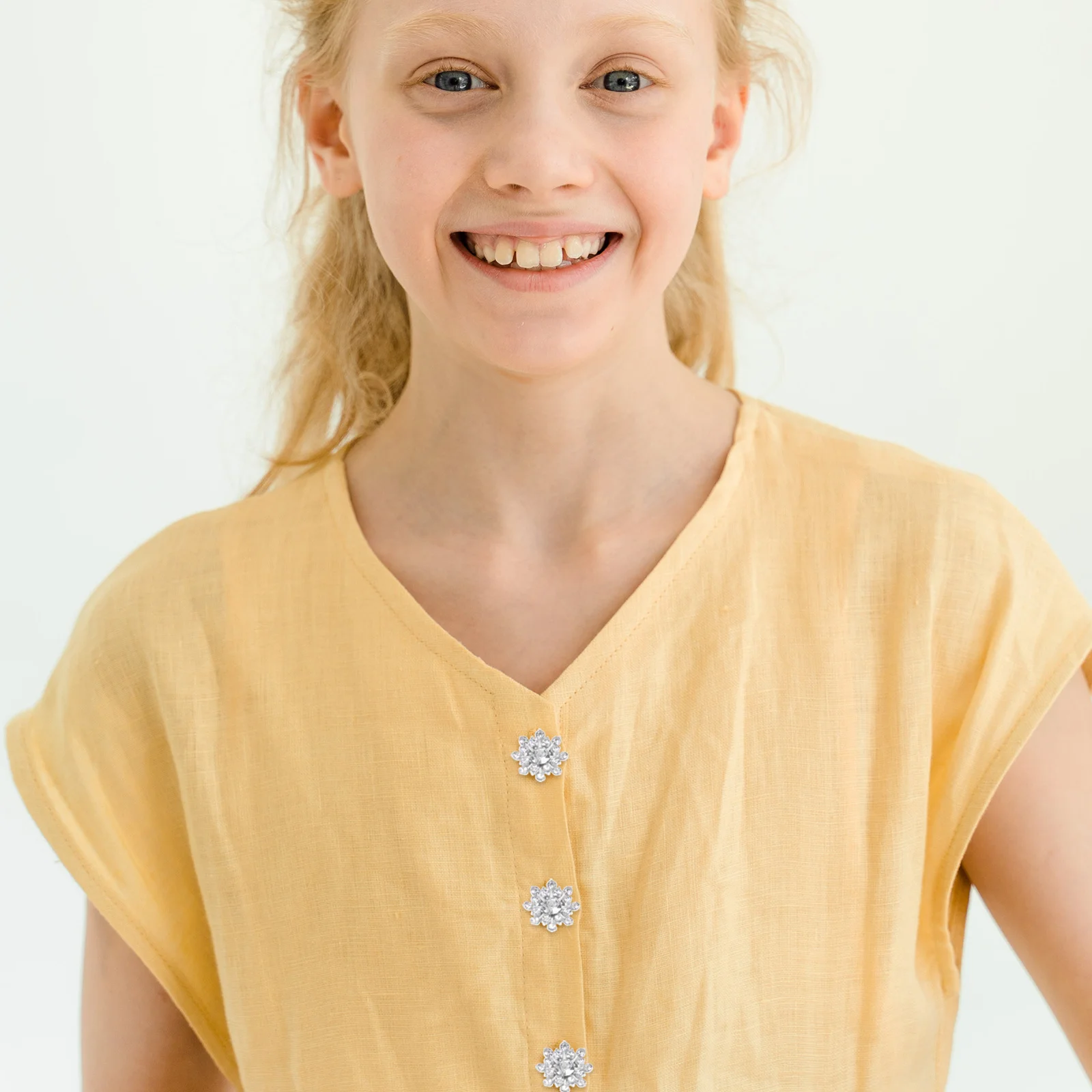 30 قطعة زر حجر الراين ديكور الحفر زهرة القلب تصميم أزرار معدنية Diy بها بنفسك الخياطة الملابس الحرفية فستان الزفاف الديكور