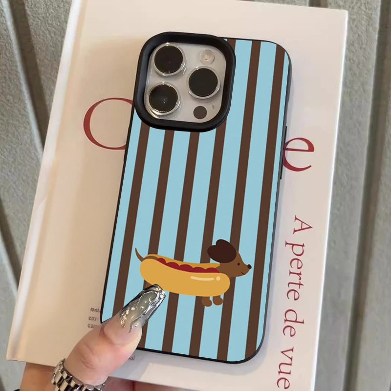 Retro Fun Striped Dachshund Pattern Phone Case For iPhone 17 16 Pro Max 15 14 Plus 13 12 11 Pro Max 16E 17Air X XR XS Soft Cover