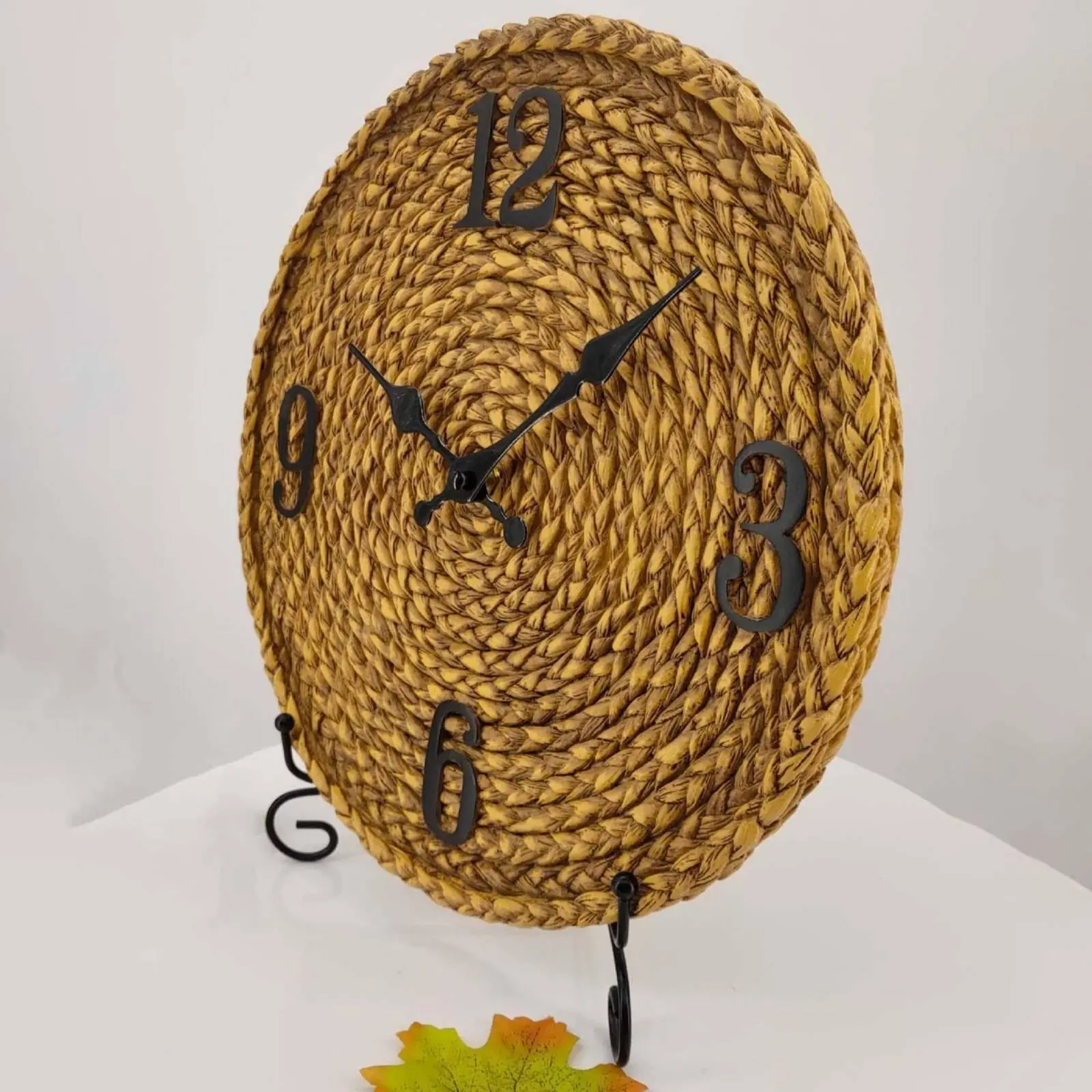 Garden Wall Clock Waterproof Resin Wall Clock Home Decor Easy to Hang Lightweight for Outdoor