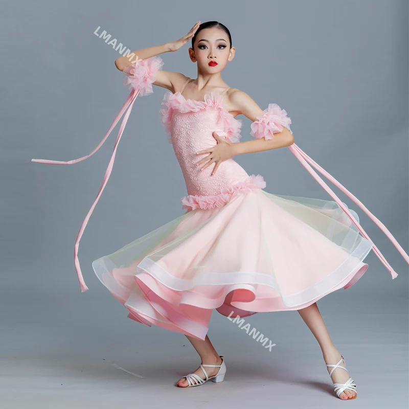 

Высококачественная весенне-летняя одежда для современных танцев, детская одежда для соревнований и тренировок.