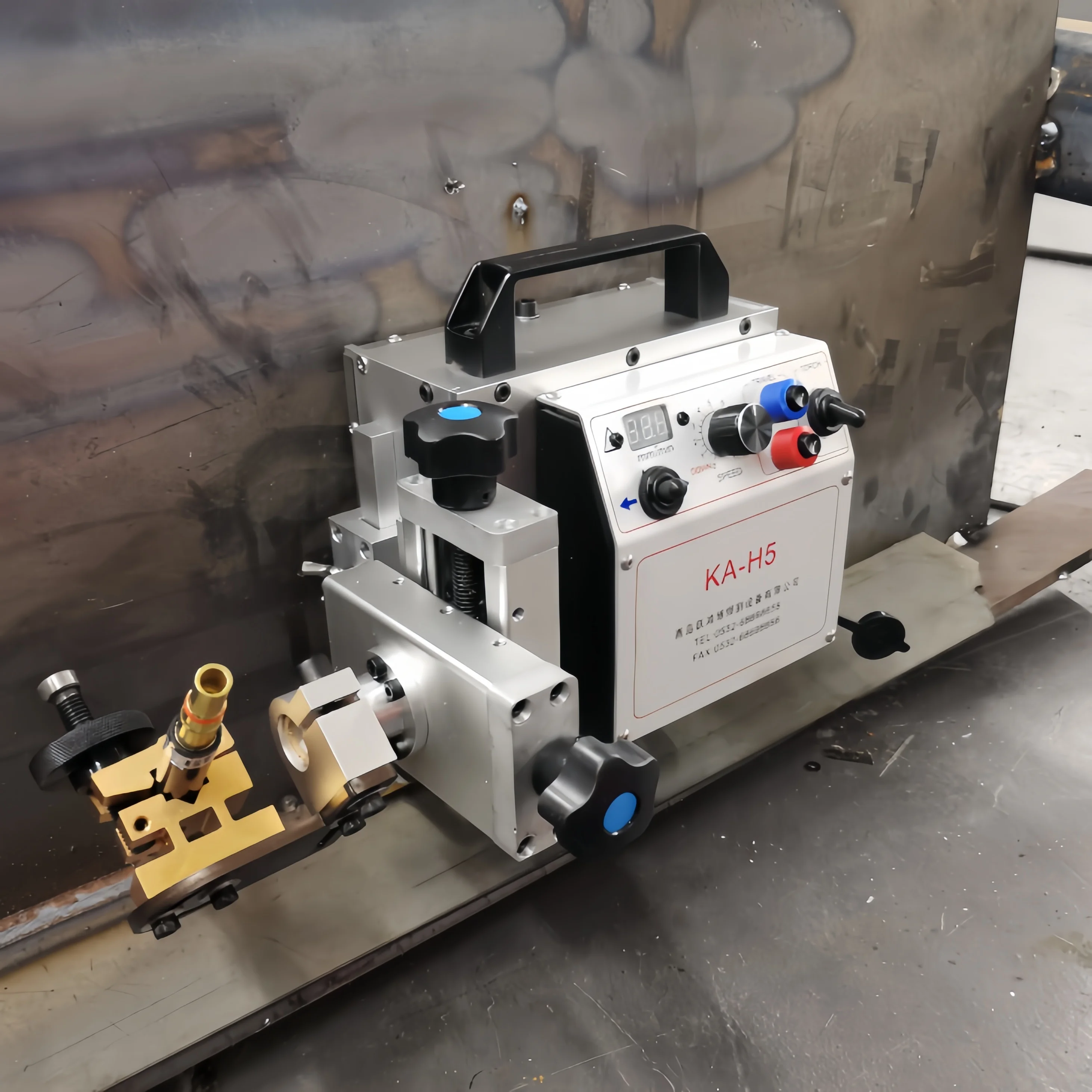 

Easy to Install and Move Welder Cart Welding Robots Side Suction Automatic Welding Equipment CO2 Welding Tractor for T-Beams