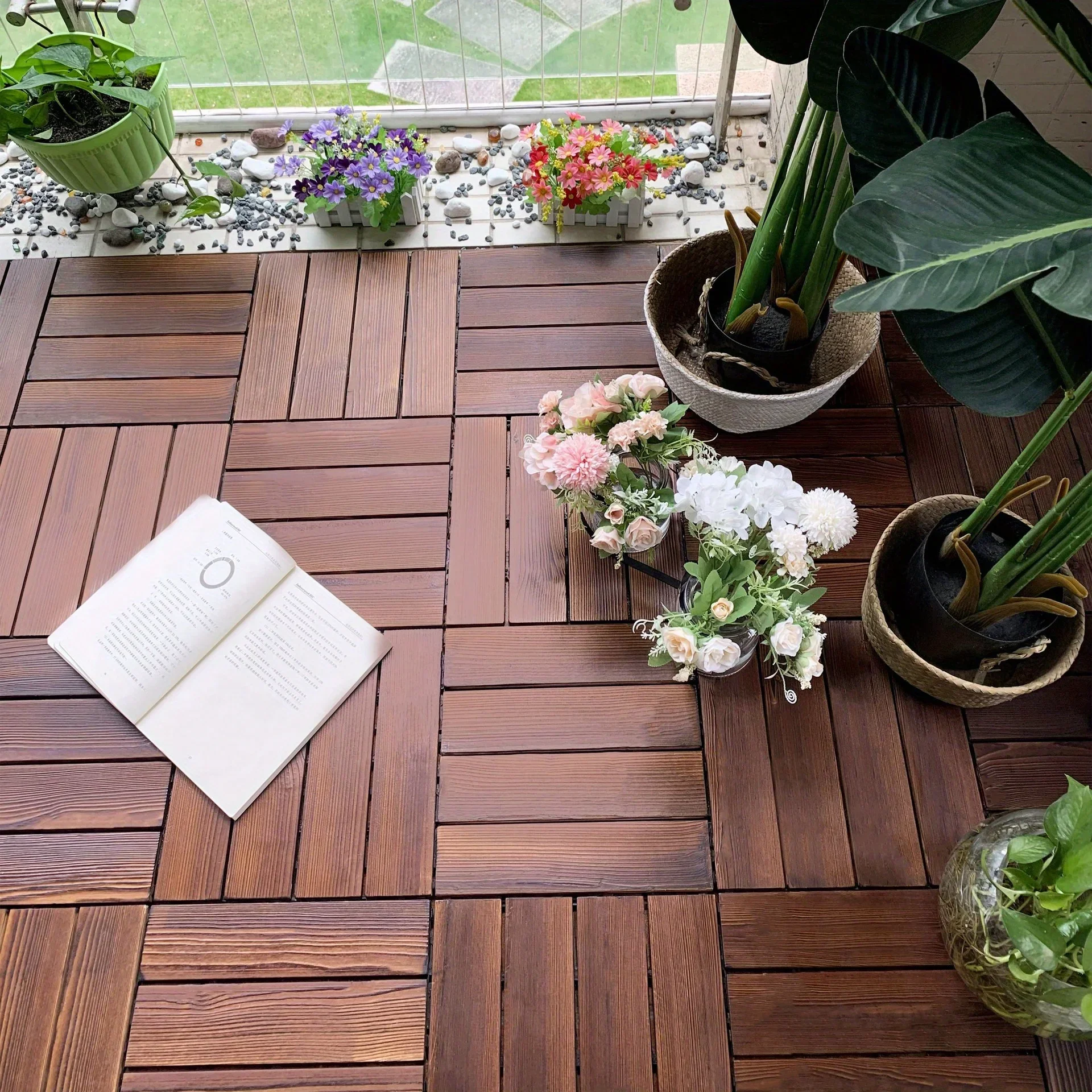 Decorazione di pavimenti in legno massello per giunzioni domestiche, terrazza, cortile, terreno esterno, ristrutturazione di balconi, farina in legno massello