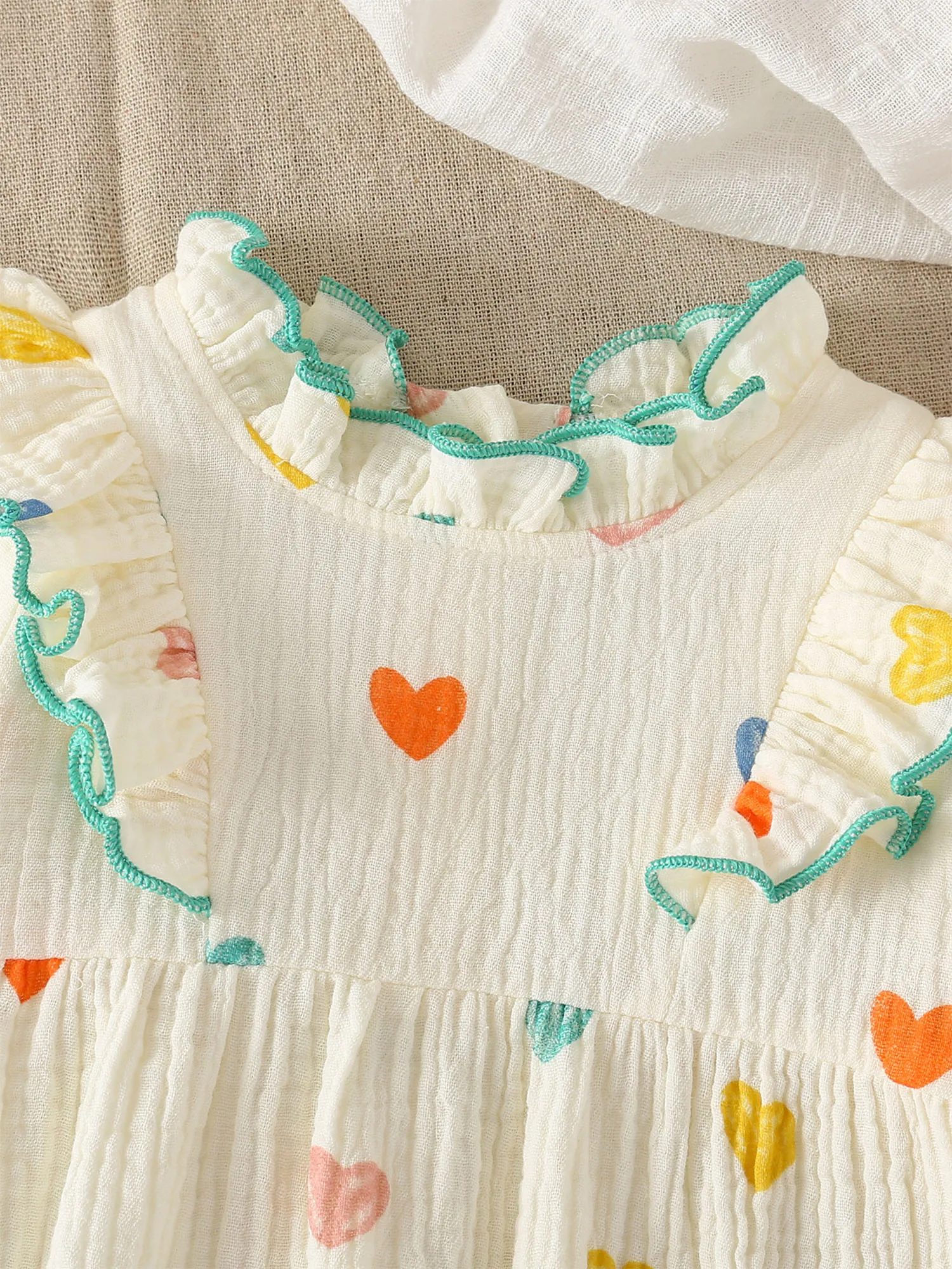 Peleles de algodón para niñas recién nacidas, mono informal con estampado Floral de corazón y manga larga con volantes, ropa de vacaciones para niños