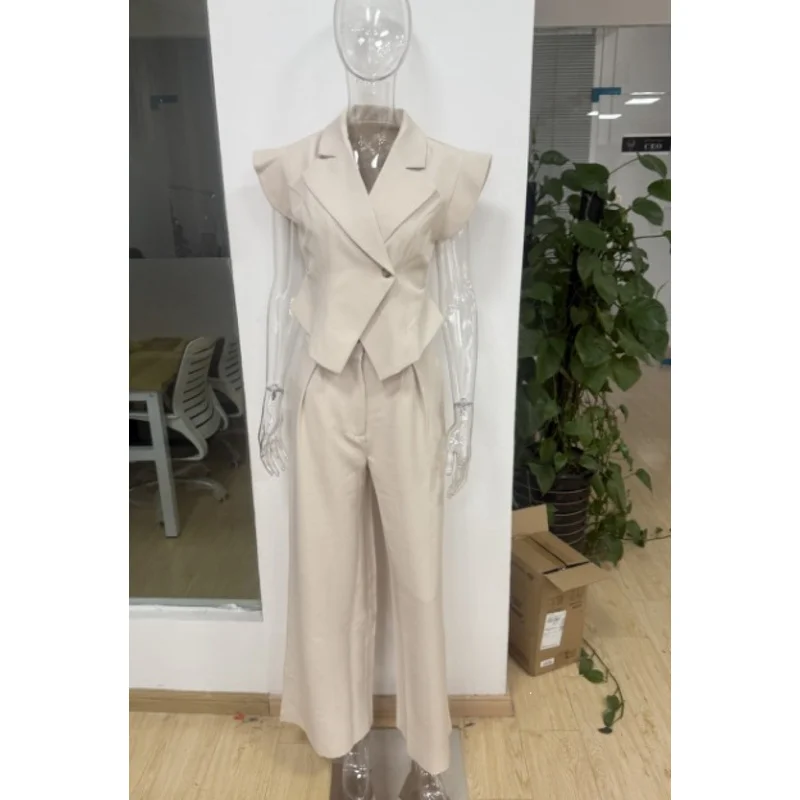 QICHE Women 2026 Minimalist Luxury Off‑White Fitted‑Waist Vest Pleated High‑Waist Wide‑Leg Pants Two‑Piece Set