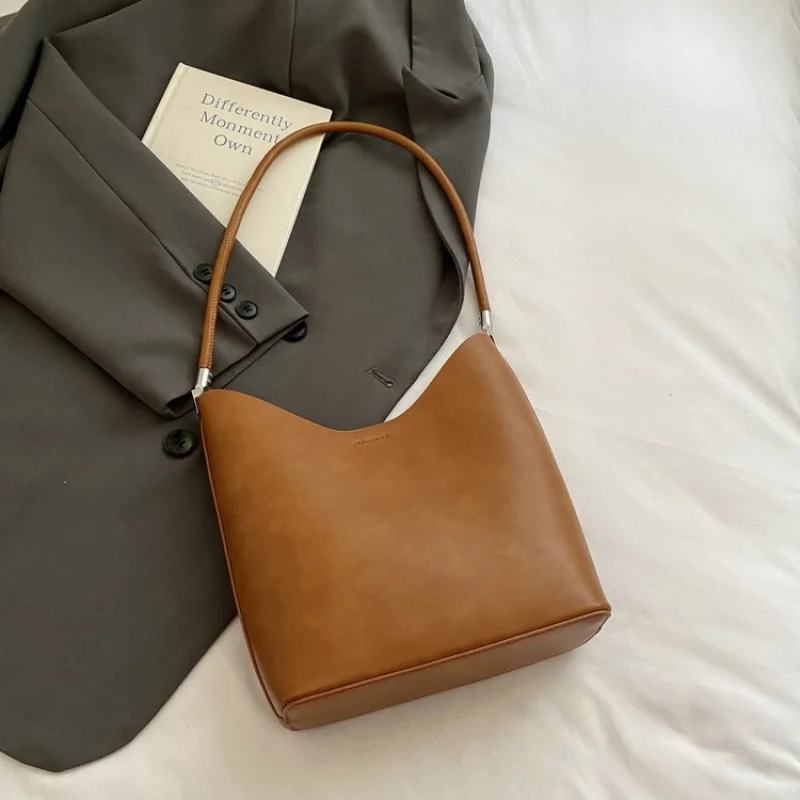 

Известная дизайнерская кожаная женская сумка-мессенджер Элитный бренд Элегантная классическая элегантная винтажная повседневная сумка с деталями ​