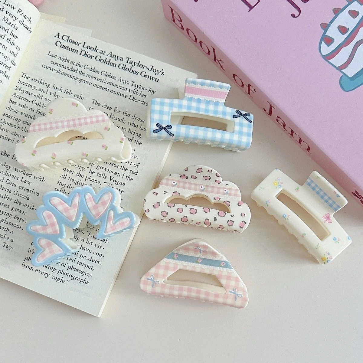 

Korean Cream Girl Series Claw Clip Floral Pattern Butterfly Knot Hair Claw Sweet Ins Shark Clip for Cute Girls Hair Accessories