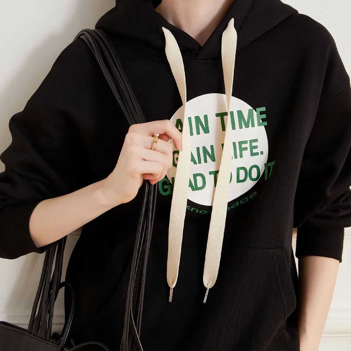LOUIS YAO Letter  Print Women's Hoodies 2025 Autumn Winter Fleece-lined Thickened Long-sleeved Sweatshirts Casual Women's Tops