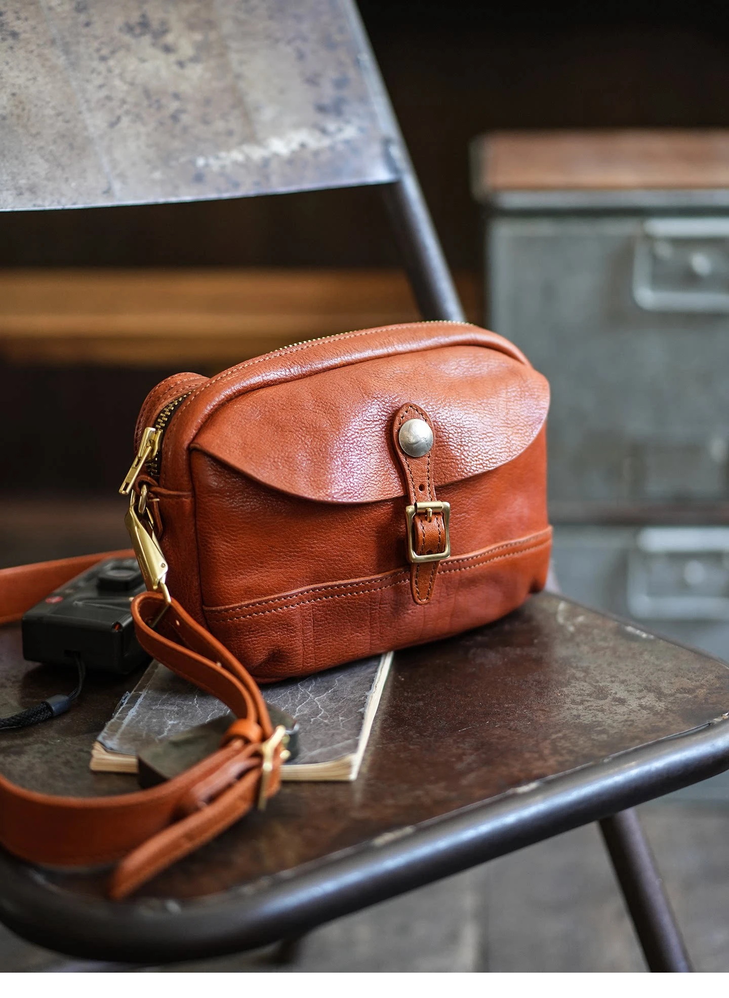 PNDME Mode-Organizer Designer-Umhängetasche aus pflanzlich gegerbtem Rindsleder für Herren, lässige Vintage-Luxus-Schultertasche aus echtem Leder – Detail 16