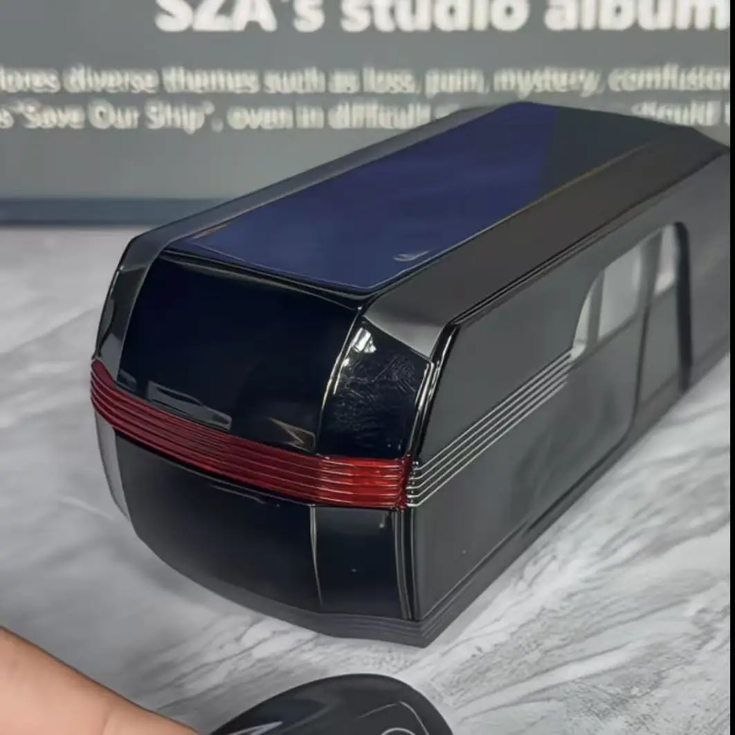 1:24 Scale Alloy Bus Toy Remote Control Electric Door Function Pull Back And Light Sound Stylish Modern Home Decoration Piece