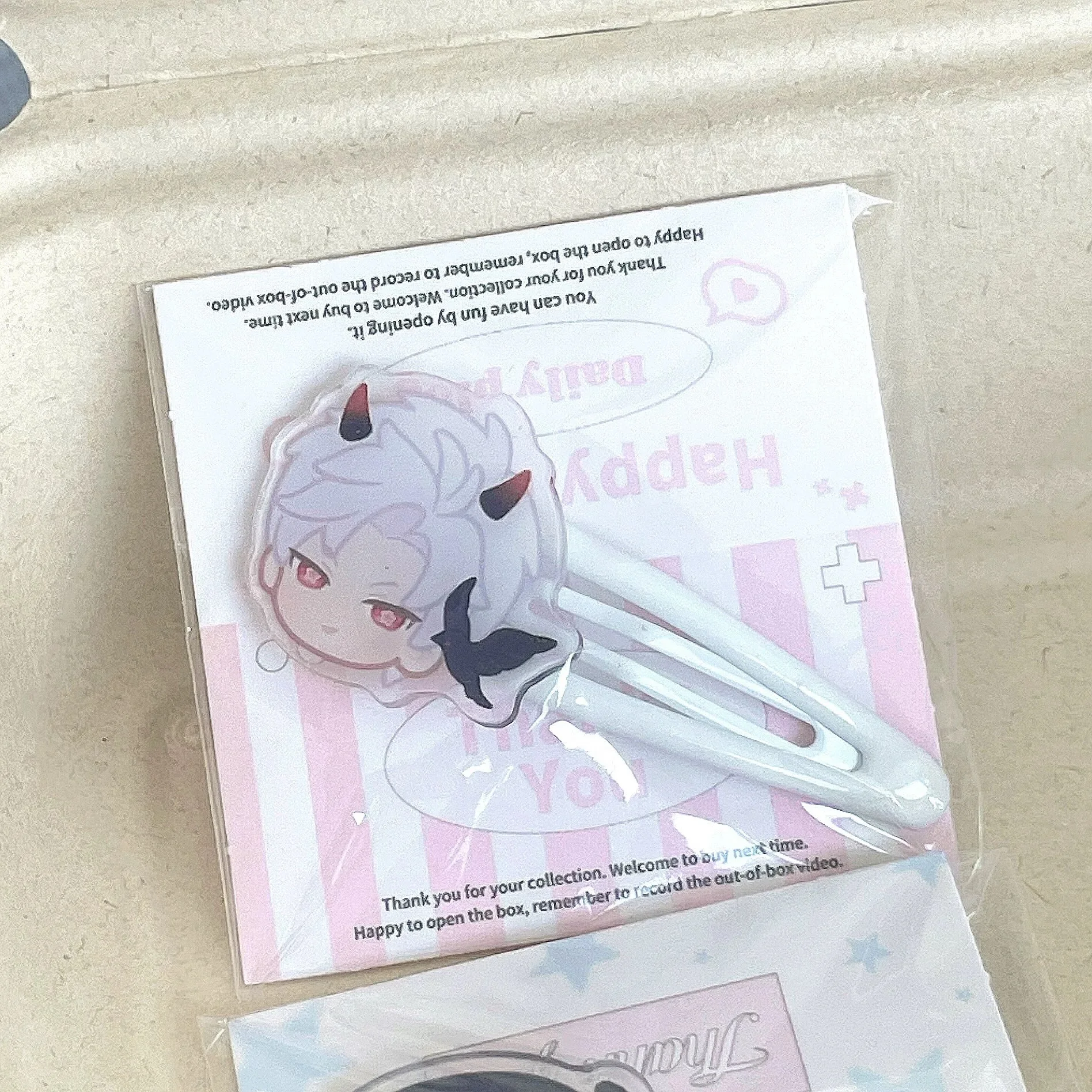 الحب والمساحة العميقة، تشي يو، شين شينغ، العودة إلى لي شين، لطيف تشين تشي، الاكريليك، طالب، لطيف، دبوس الشعر، المنطقة المحيطة