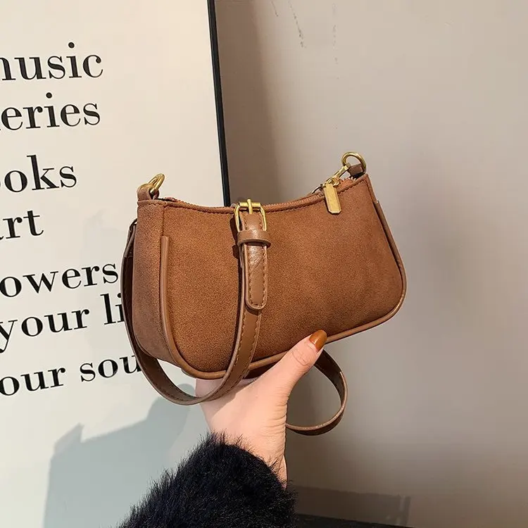 

Модная маленькая квадратная сумка через плечо, новинка 2023 года для женщин, легкая винтажная сумка через плечо, повседневная сумка с ремешком-цепочкой для ежедневного использования