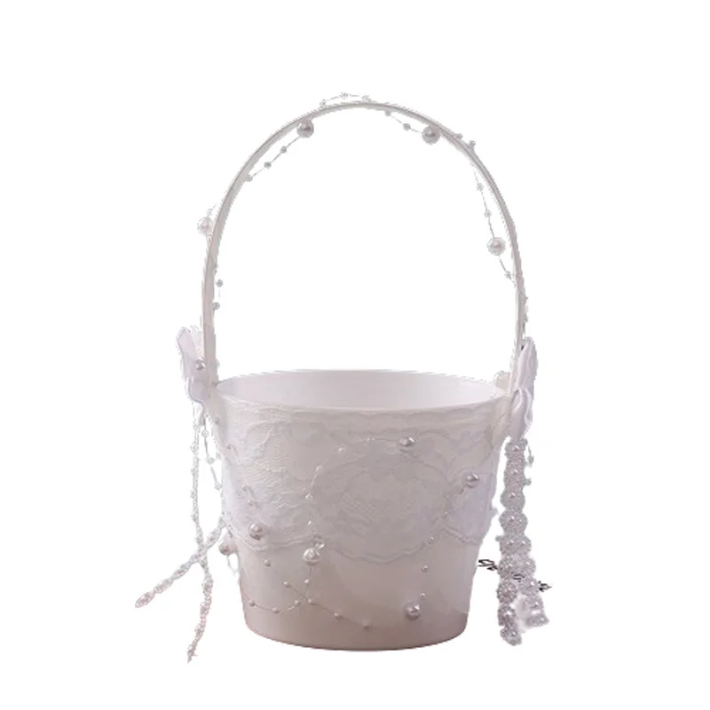 سلة زهور صغيرة بيضاء نقية لحفلات الزفاف ، دانتيل مرصع باللؤلؤ ، أسلوب بسيط ، الأوروبي والأوربي