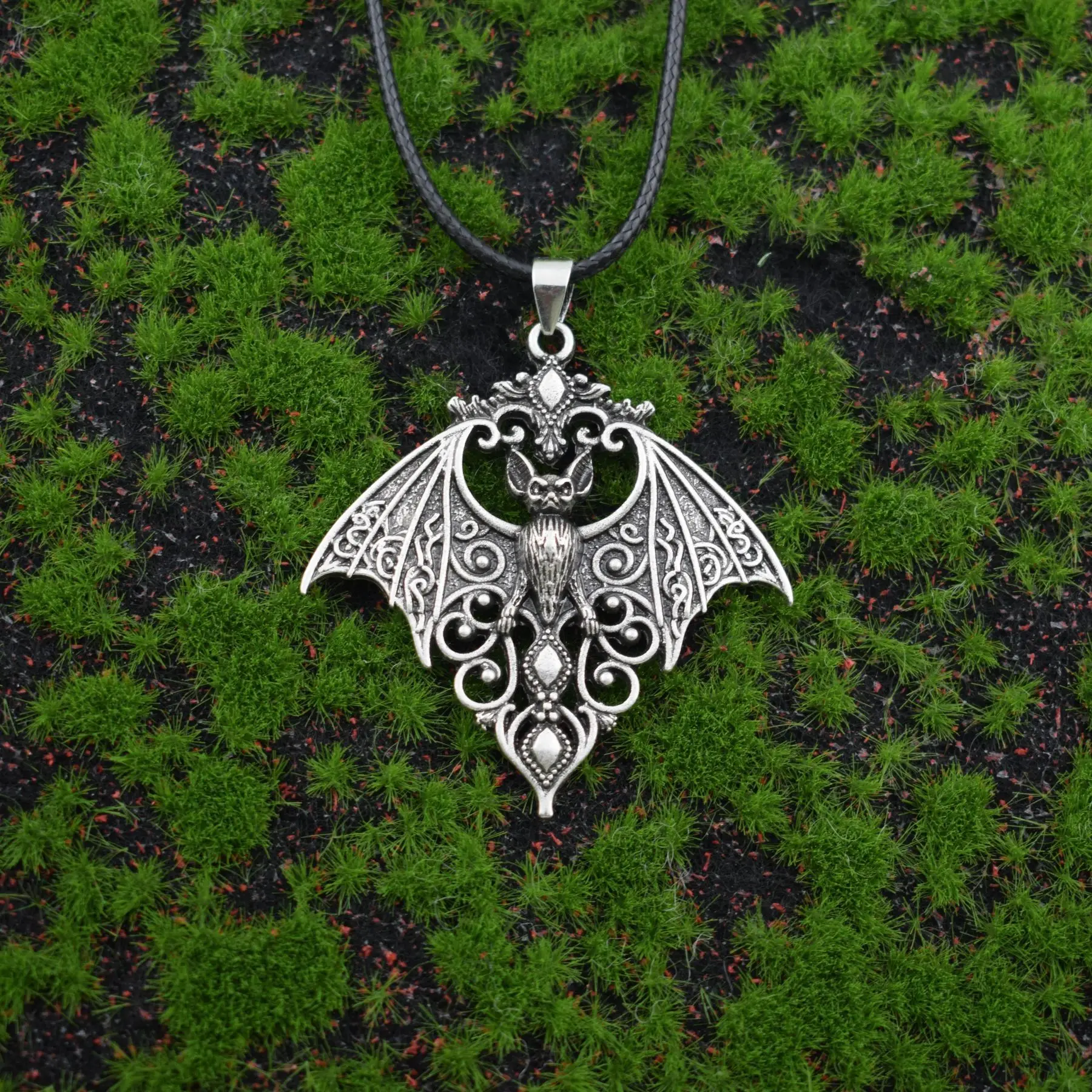 Halloween Gothic Vampire Bat Necklace Personalized And Versatile Trendy Accessories For friend's Gift