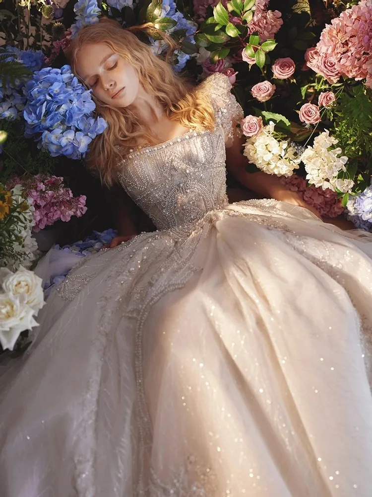 

Heavy Industry's new main fabric small and luxurious oversized maternity dress