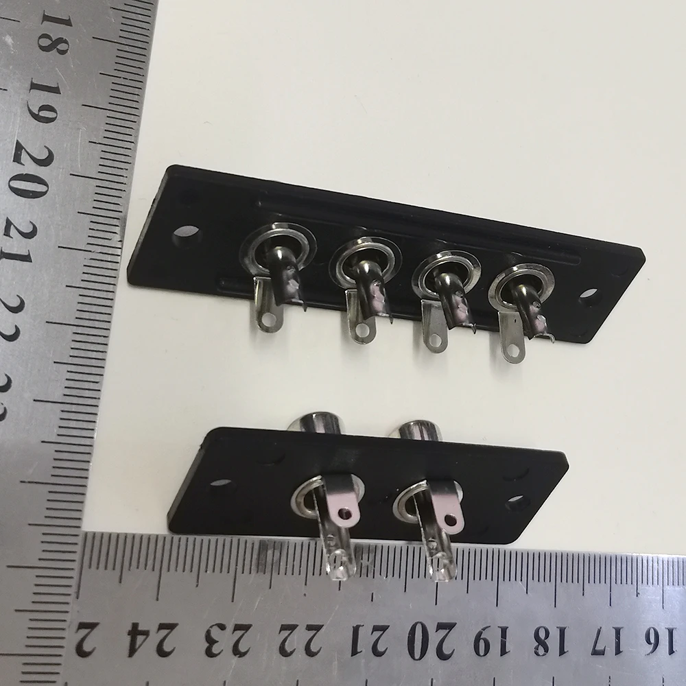1 Stück 53*20mm 75*20mm 2/4-Wege 2/4-Loch RCA-Buchse Wandmontageplatte Eingangs-Phono-Chassis-Buchse AV-Audio-Adapter – Detail 5