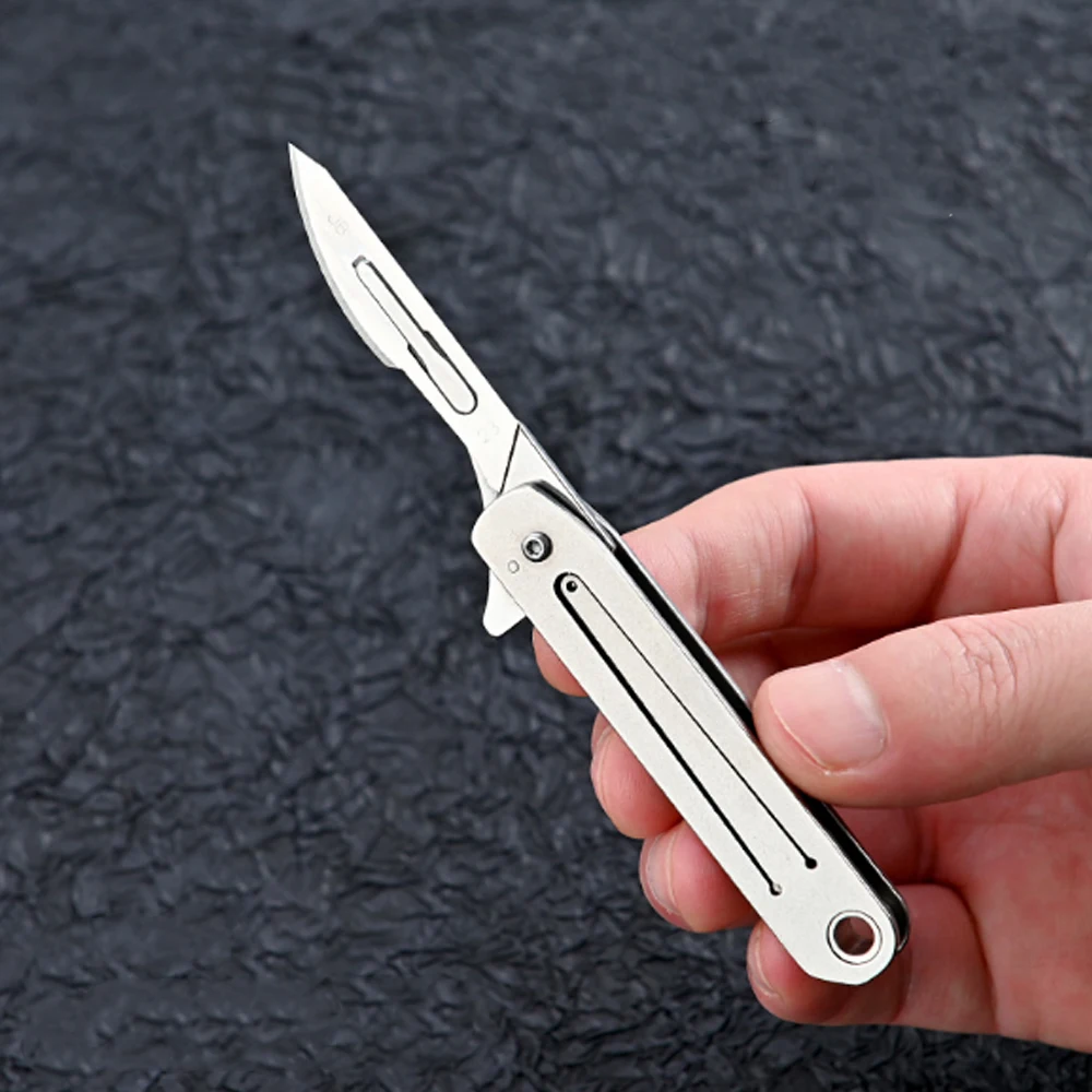 New Stainless Steel Unboxing Mini Folding Knife Portable Small Blade Portable Keychain Small Hanging Outdoor Camping Knife